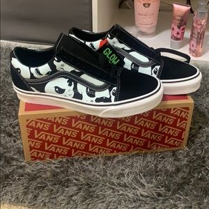 Vans Old Skool alien -size Us 7men/US 8.5 women